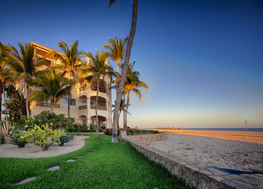 Las Mananitas Beach Access